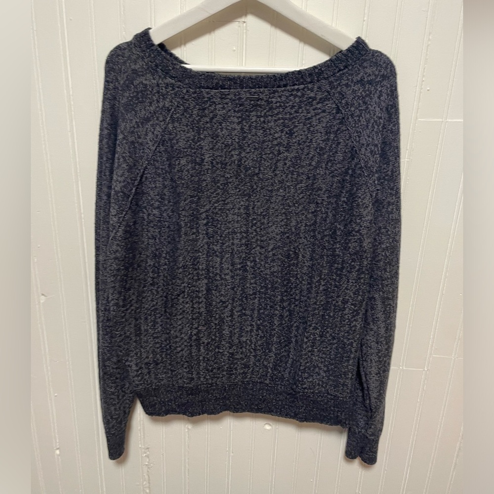 O’Neill black and grey sweater size large